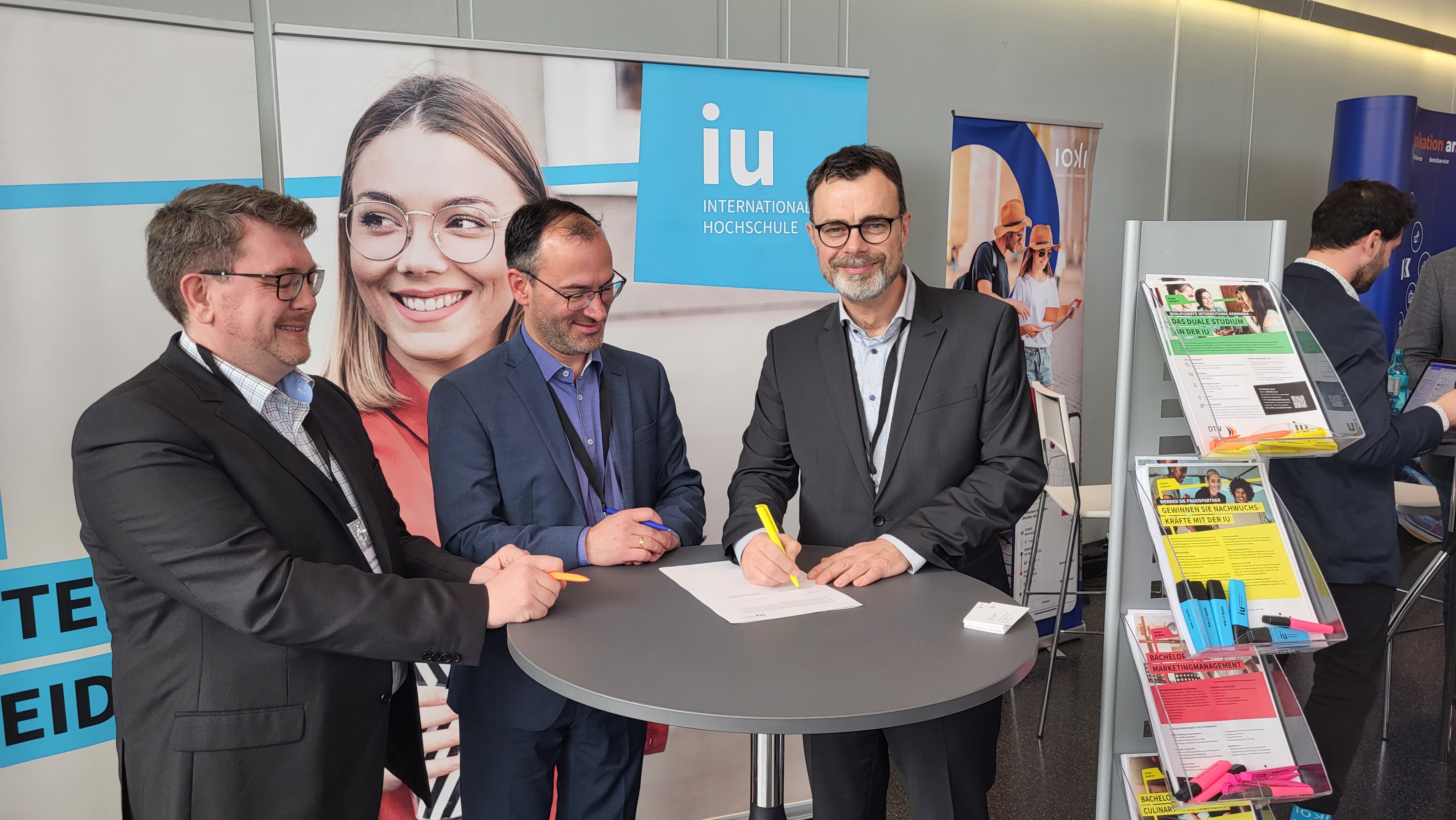 Iu Internationale Hochschule Kosten IU Internationale Hochschule und Deutscher Tourismusverband kooperieren